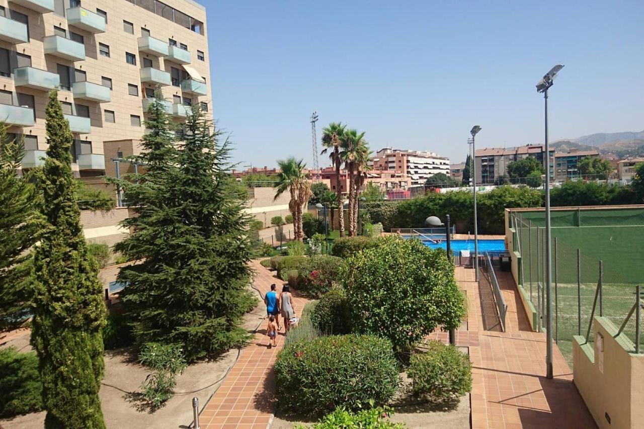 Piso Centro De Granada Junto Al Metro Apartment Exterior photo